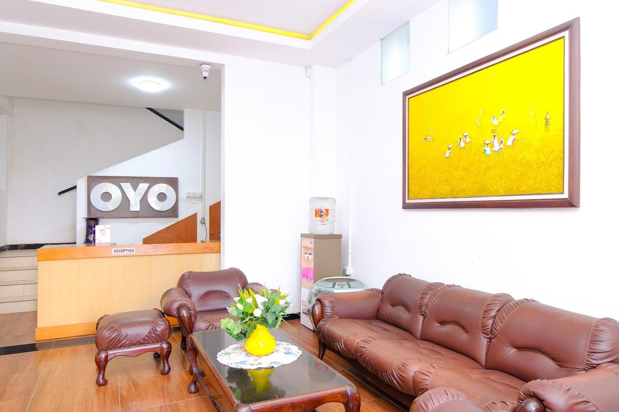 Oyo 354' 32 Guest House Batu  Bagian luar foto